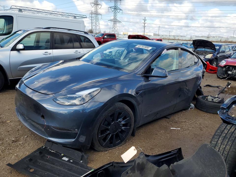 2023 TESLA MODEL Y — VIN 7SAYGAEE1PF713433