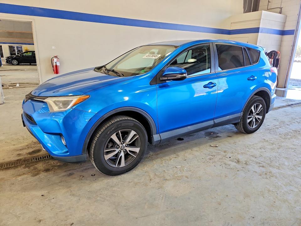2018 TOYOTA RAV4 — VIN 2T3RFREVXJW804933
