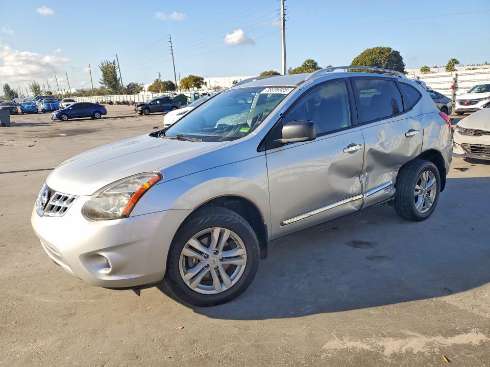 2015 NISSAN ROGUE SELECT — VIN JN8AS5MT8FW655663