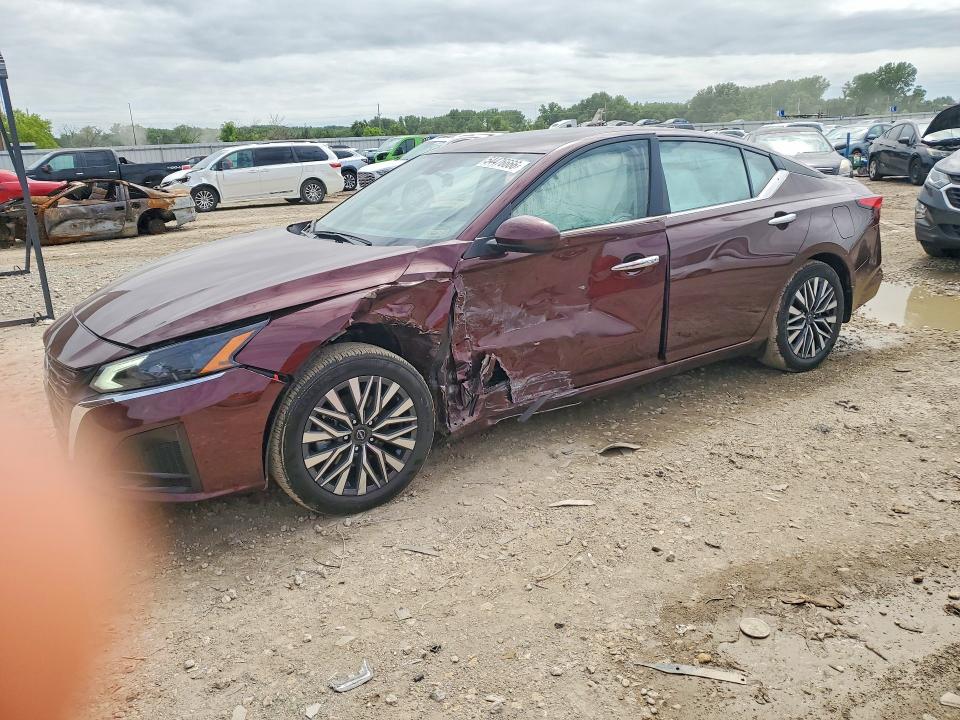 1N4BL4DV6RN350820