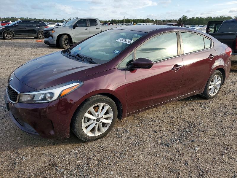 2017 KIA FORTE LX — VIN 3KPFL4A7XHE117625