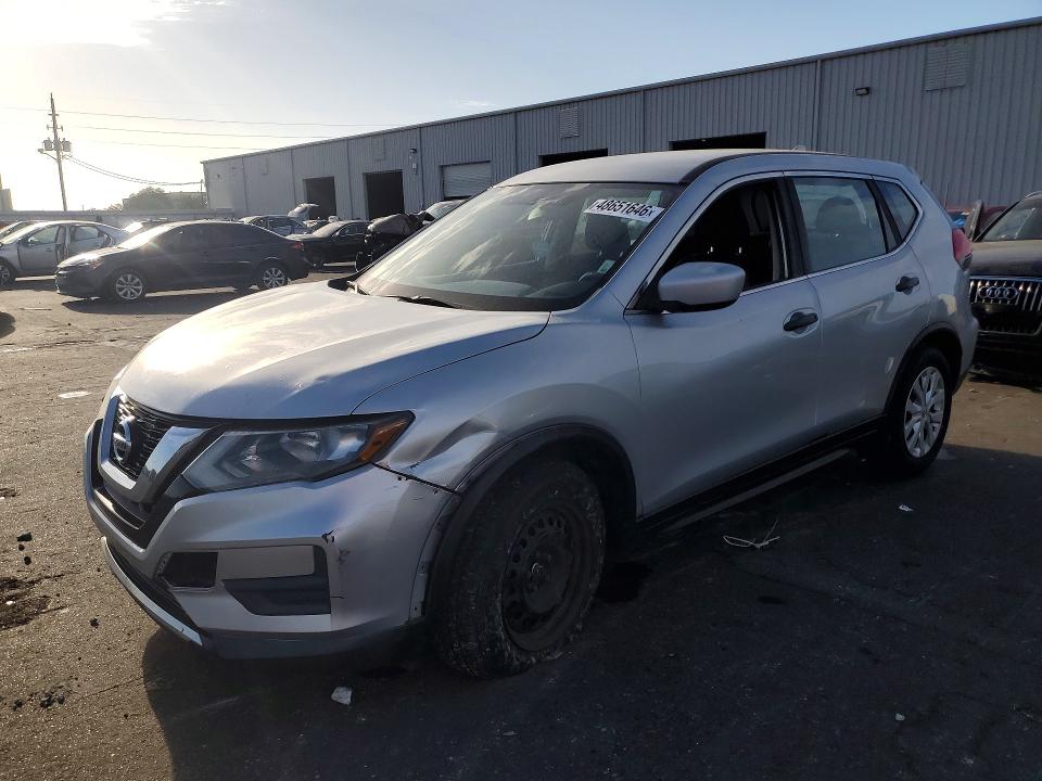 2017 NISSAN ROGUE — VIN KNMAT2MT3HP529411