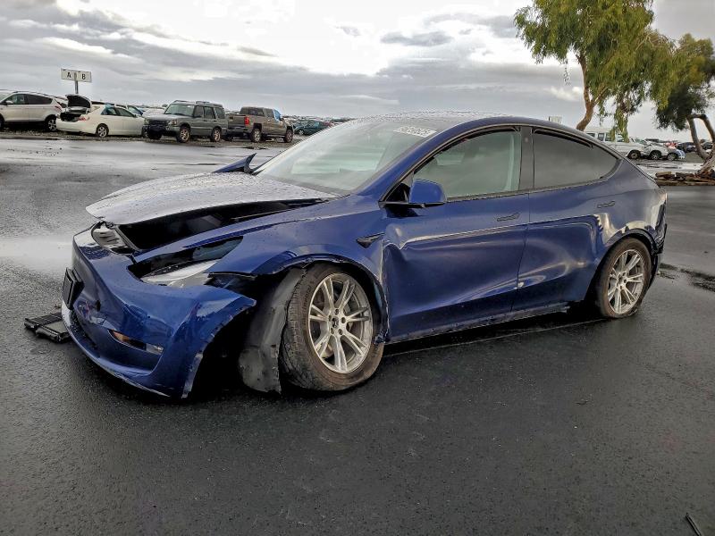 2022 TESLA MODEL Y — VIN 7SAYGAEE1NF549792