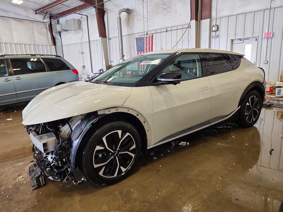 2022 KIA EV6 — VIN KNDC3DLC0N5071551