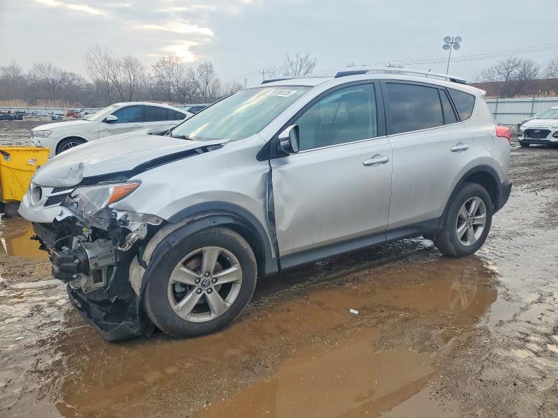 2015 TOYOTA RAV4 — VIN 2T3WFREV7FW192555