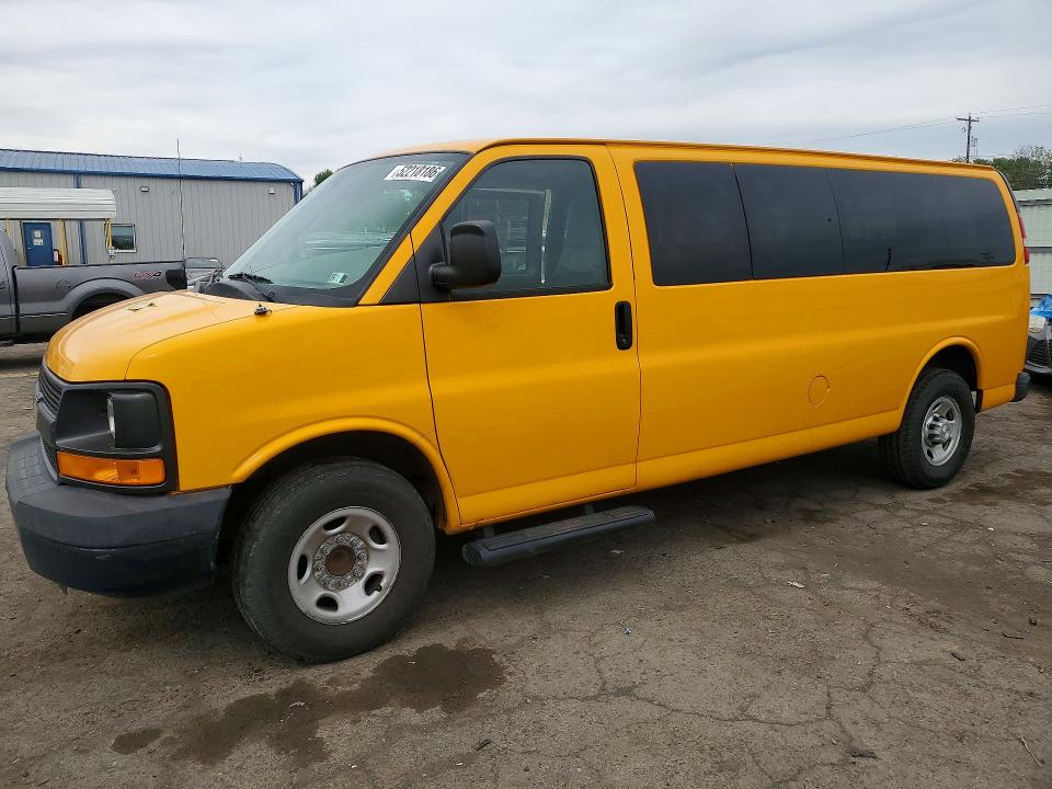 2015 CHEVROLET EXPRESS G3500 — VIN 1GNZGZBF5F1284230