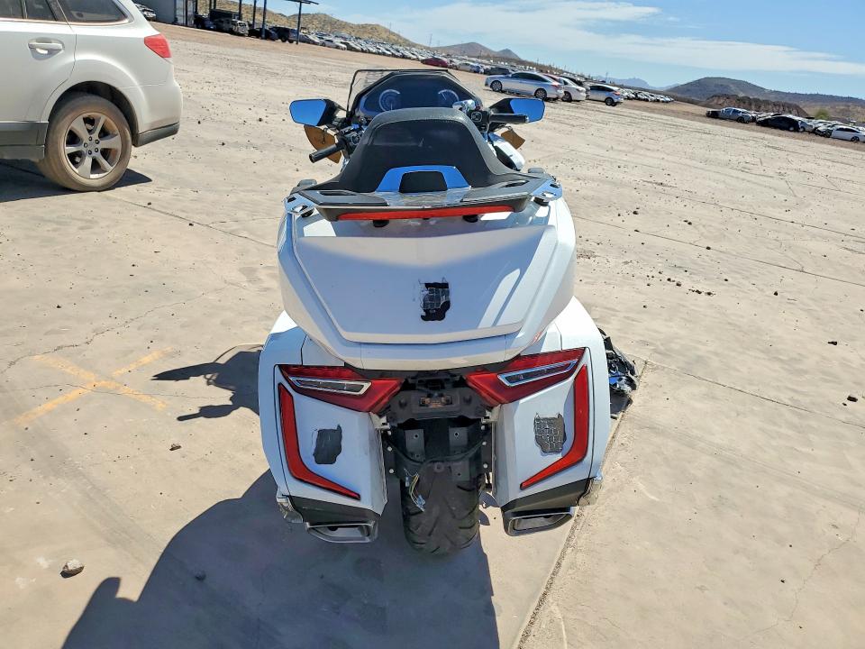 JH2SC7956JK004283