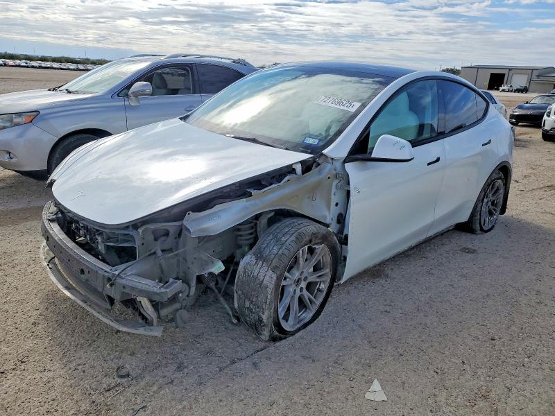 2023 TESLA MODEL Y — VIN 7SAYGDEE4PA088444