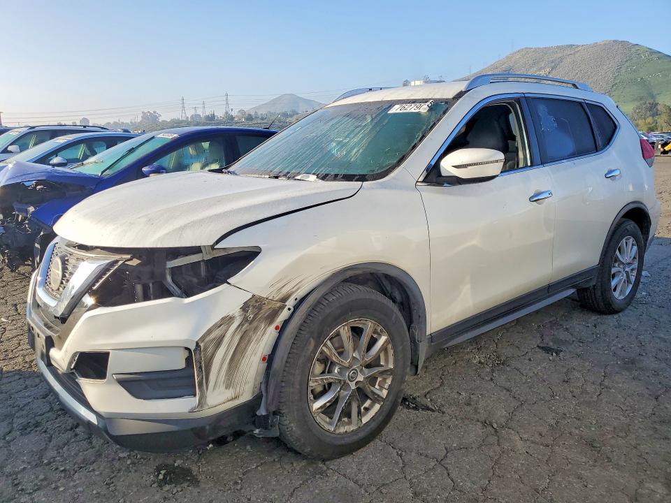 2018 NISSAN ROGUE — VIN KNMAT2MT5JP562948