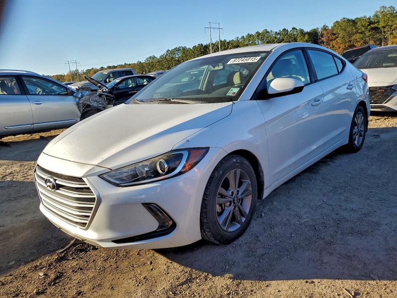 2018 HYUNDAI ELANTRA SE — VIN 5NPD84LF9JH339099