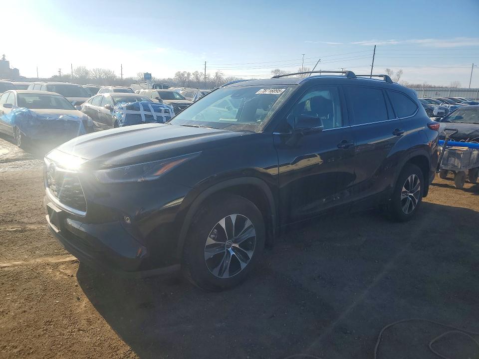 2021 TOYOTA HIGHLANDER — VIN 5TDGZRBH4MS136078