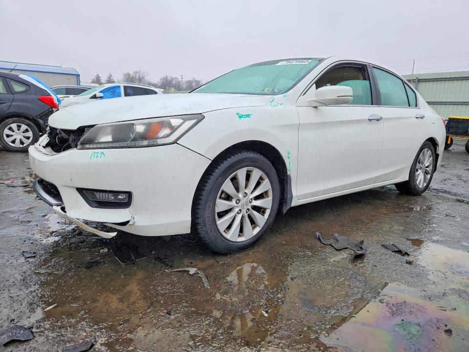 2015 HONDA ACCORD — VIN 1HGCR2F74FA210429
