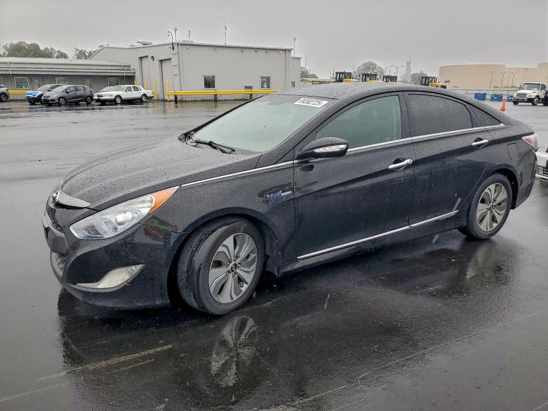 2014 HYUNDAI SONATA HYB — VIN KMHEC4A40EA110453