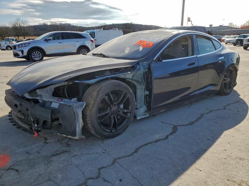 2014 TESLA MODEL S — VIN 5YJSA1H14EFP52611