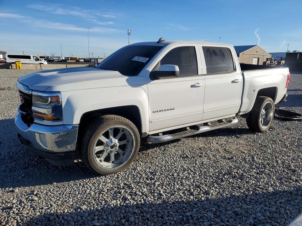 2016 CHEVROLET SILVERADO — VIN 3GCUKREC4GG314565