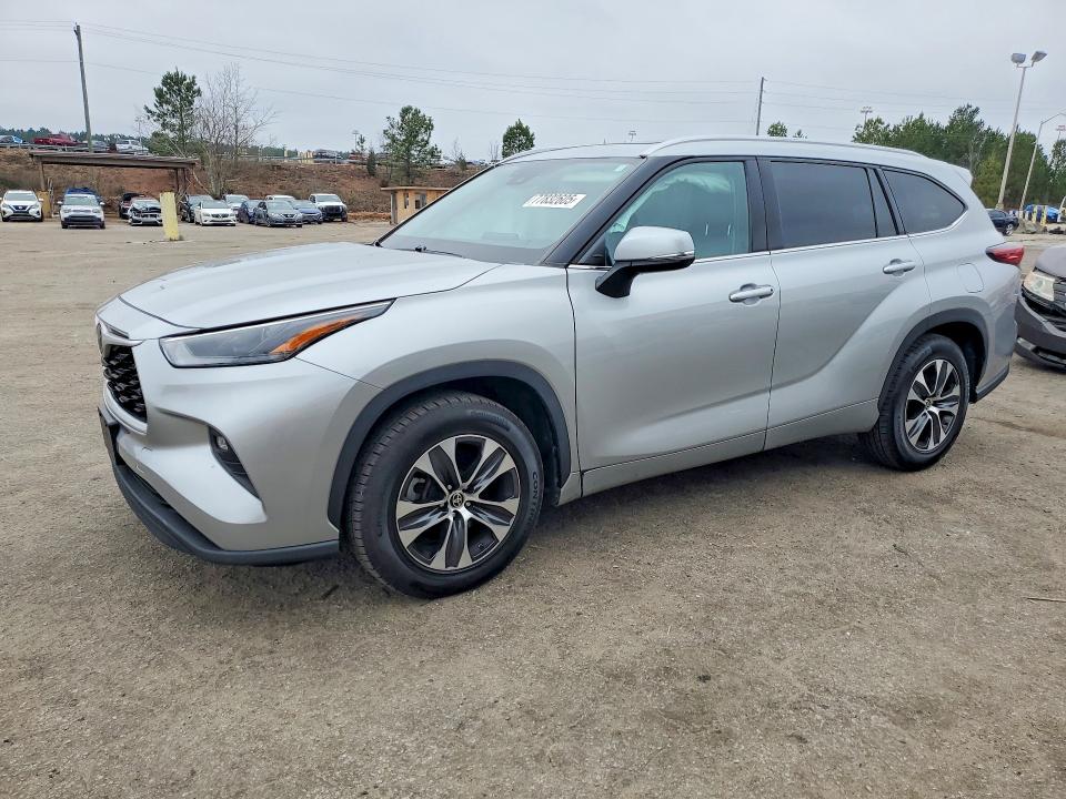 2022 TOYOTA HIGHLANDER — VIN 5TDGZRAHXNS121250