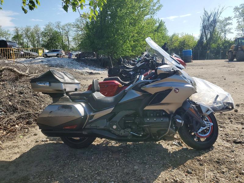 2018 HONDA GL1800 — VIN JH2SC7944JK000045