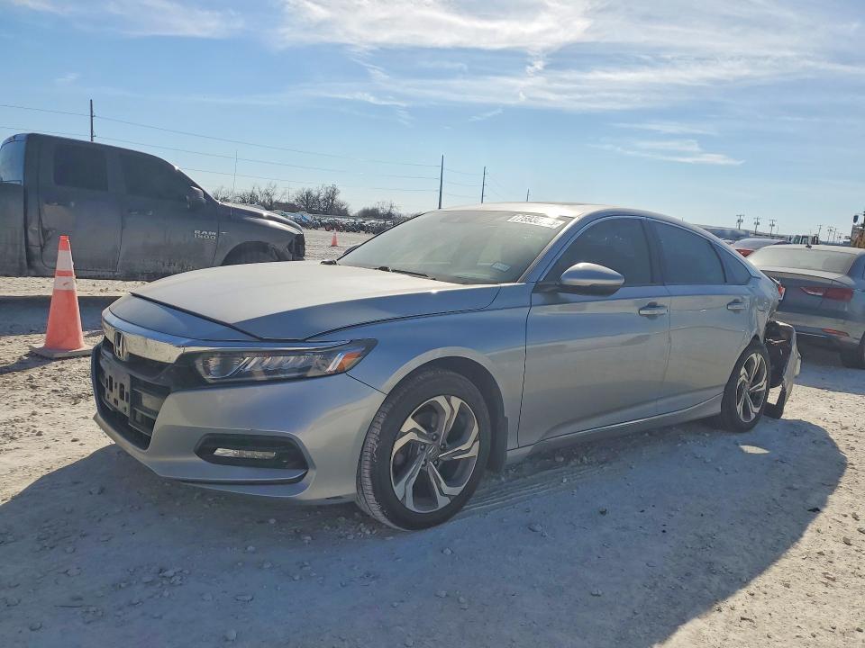 2018 HONDA ACCORD — VIN 1HGCV1F52JA121827