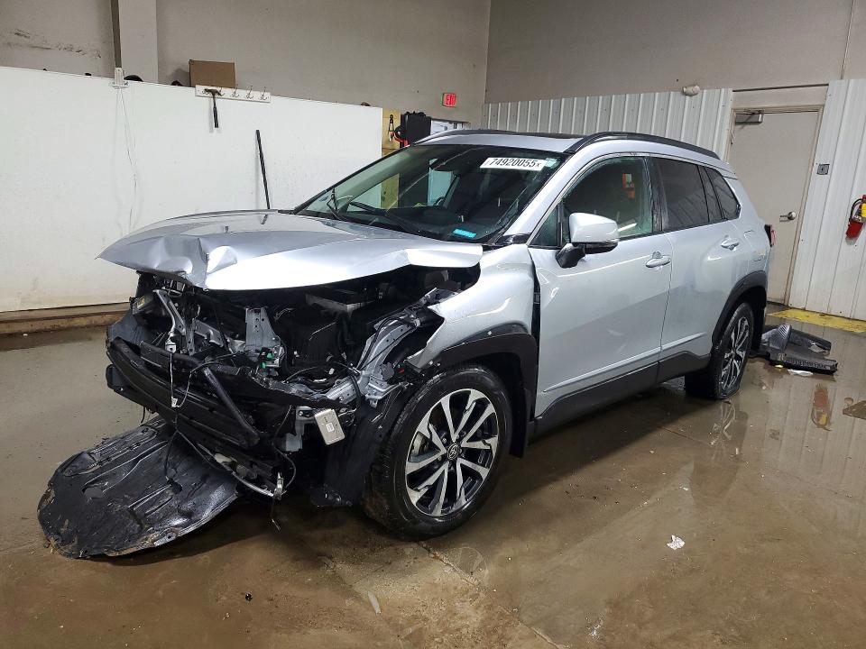 2022 TOYOTA COROLLA CROSS — VIN 7MUDAABG4NV013469