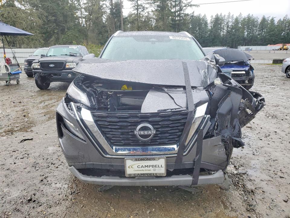 JN8BT3BA6PW421370