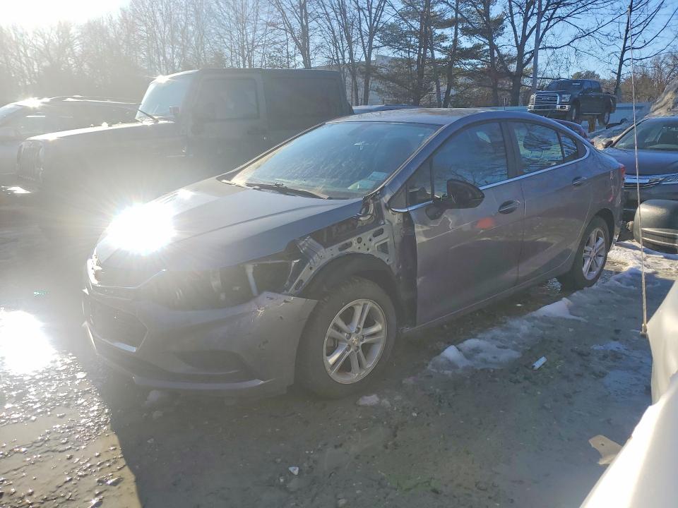 2018 CHEVROLET CRUZE — VIN 1G1BE5SM2J7214383