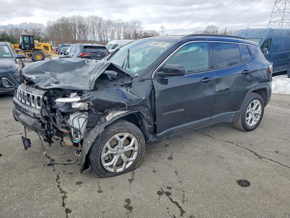 2024 JEEP COMPASS — VIN 3C4NJDBN3RT109250