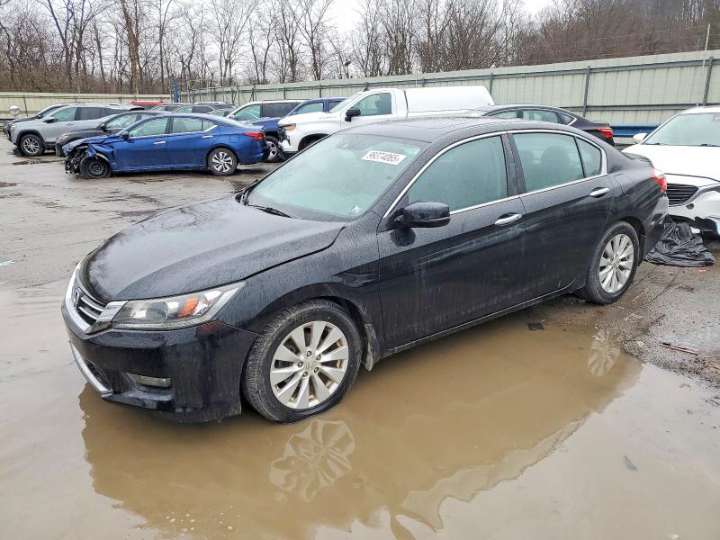 2015 HONDA ACCORD — VIN 1HGCR2F89FA240261