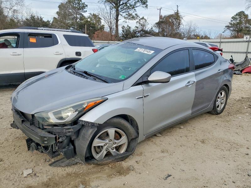 2015 HYUNDAI ELANTRA SE — VIN KMHDH4AE6FU252652
