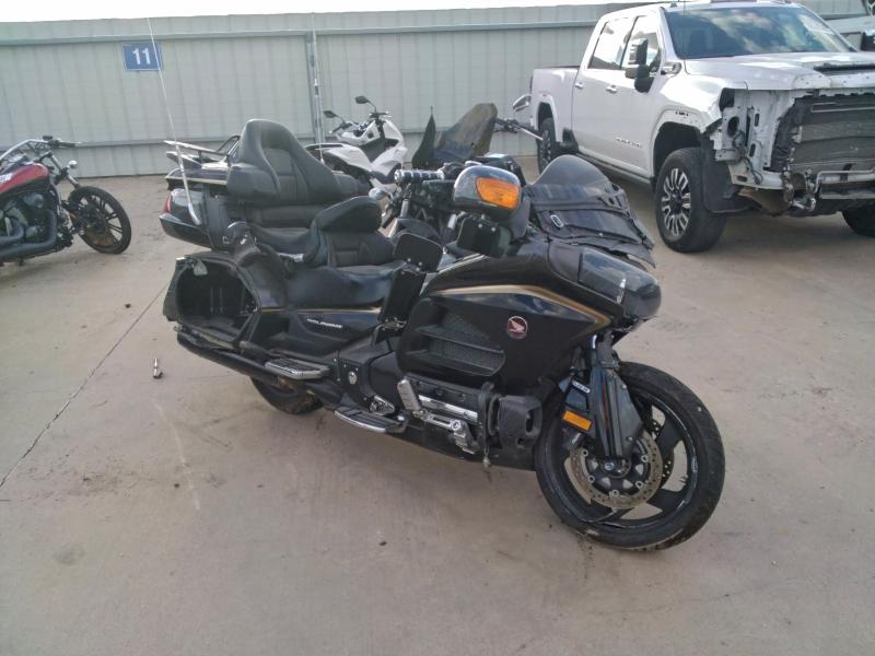 2016 HONDA GL1800 — VIN JH2SC68N4GK200209