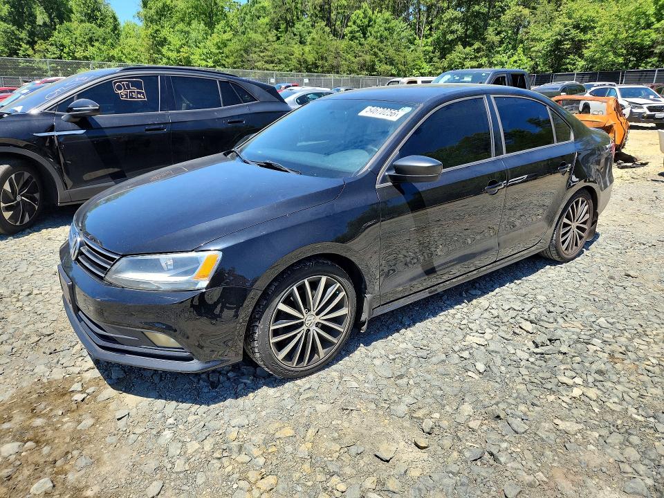 2015 VOLKSWAGEN JETTA — VIN 3VWD17AJXFM203429