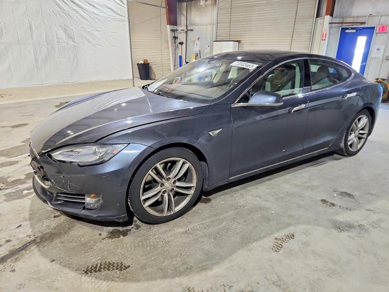 2015 TESLA MODEL S 85 — VIN 5YJSA1H28FF094284