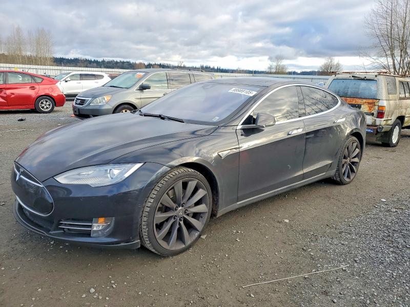2015 TESLA MODEL S — VIN 5YJSA1E22FF114517
