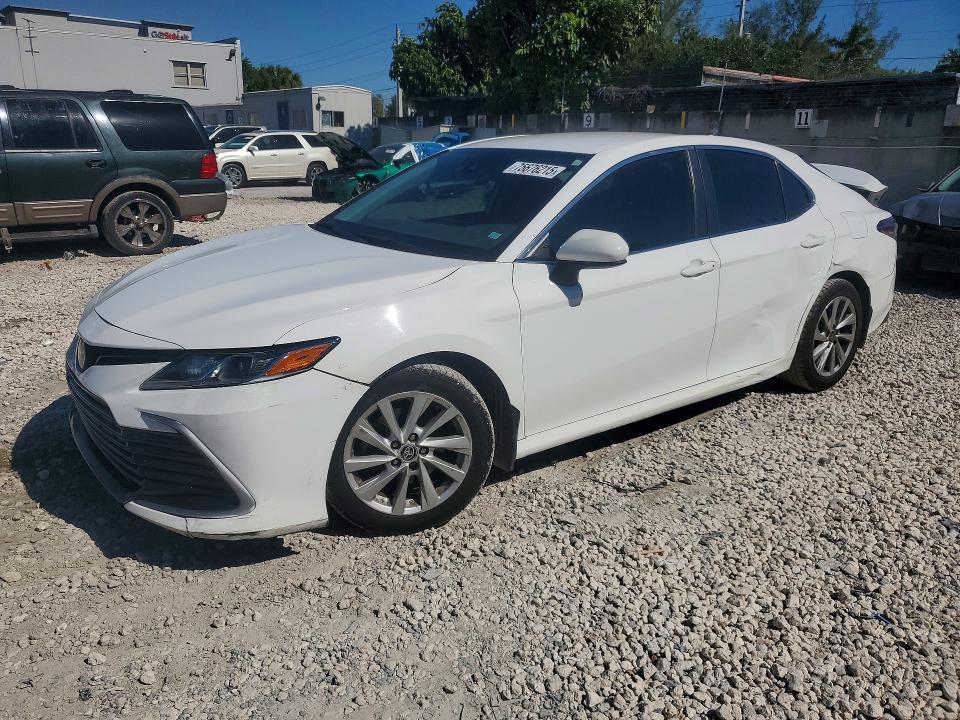 2021 TOYOTA CAMRY — VIN 4T1C11AK0MU596544