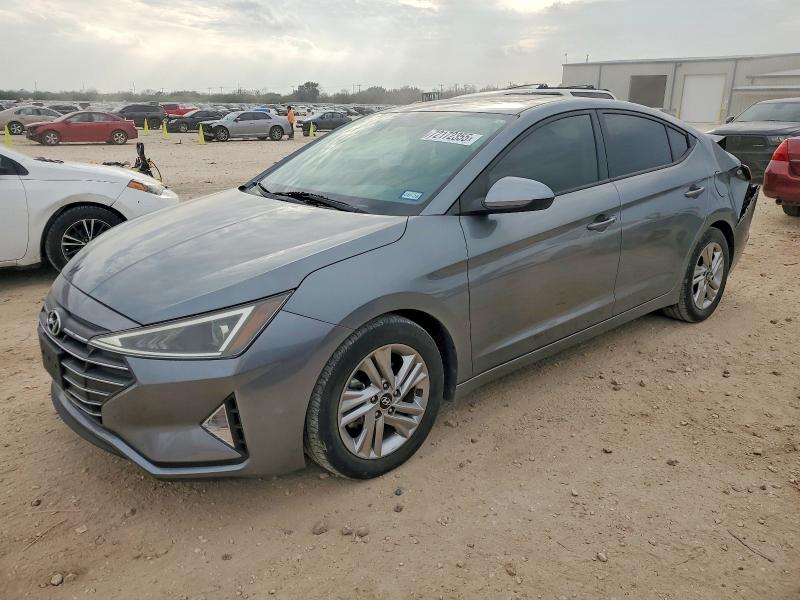2019 HYUNDAI ELANTRA SE — VIN KMHD84LF9KU771761
