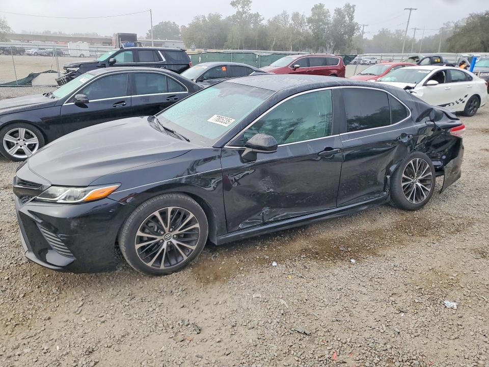 2018 TOYOTA CAMRY — VIN 4T1B11HK1JU604969