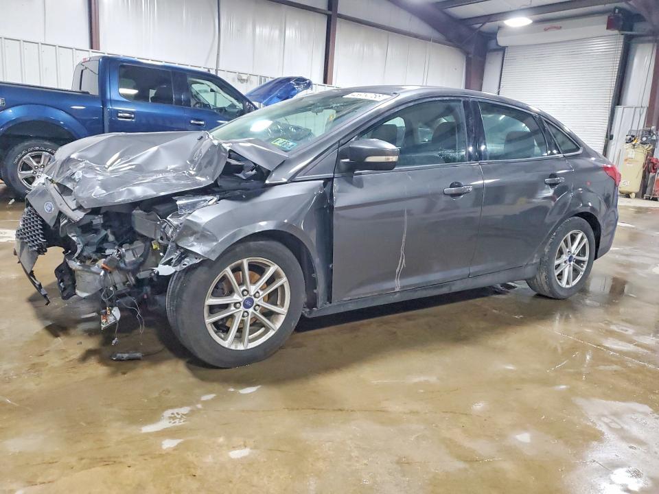 2015 FORD FOCUS — VIN 1FADP3F26FL329225
