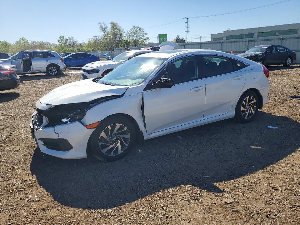 2018 HONDA CIVIC — VIN 19XFC2F7XJE018984