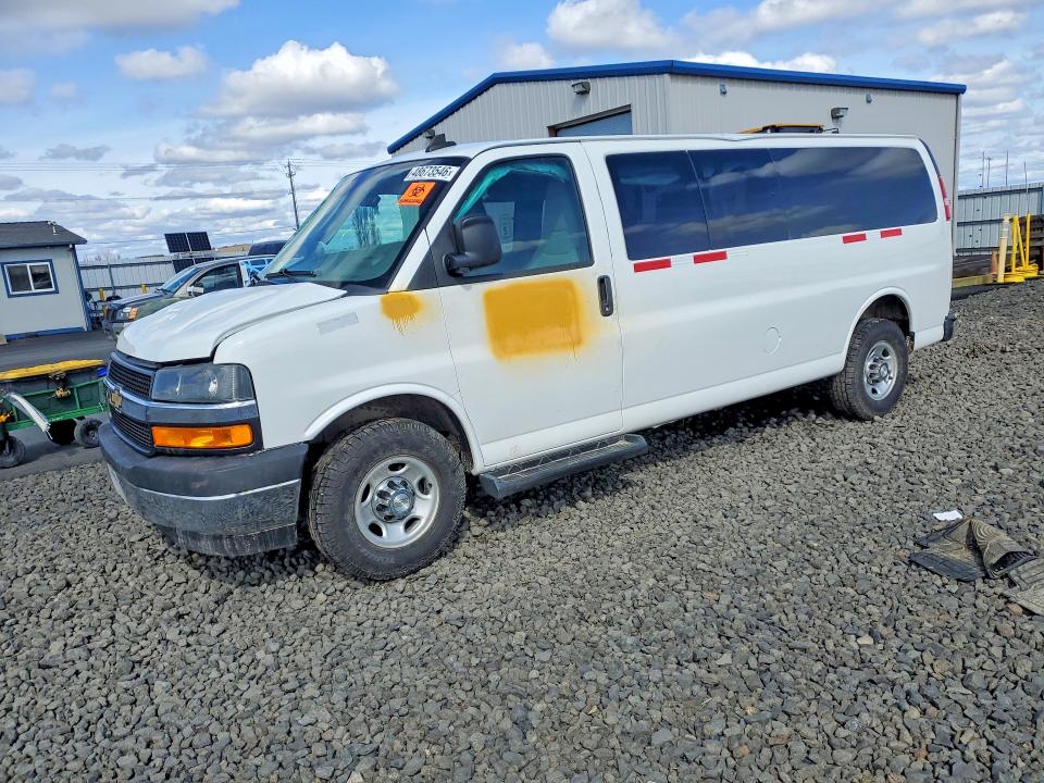 2020 CHEVROLET EXPRESS G3500 — VIN 1GAZGPFG9L1181381
