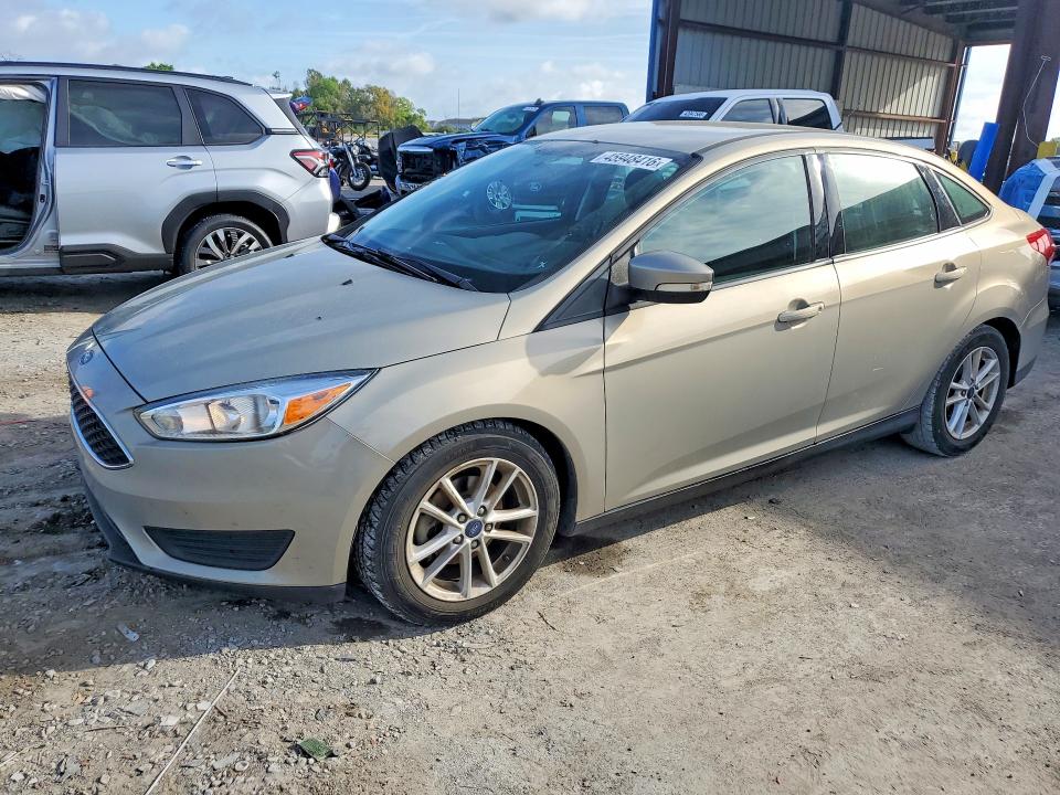 2016 FORD FOCUS — VIN 1FADP3F2XGL393690