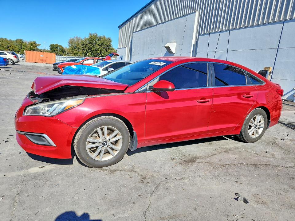 2017 HYUNDAI SONATA — VIN 5NPE24AF1HH588080