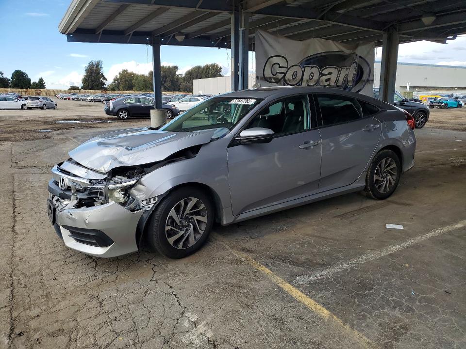 2016 HONDA CIVIC — VIN 2HGFC2F74GH522025