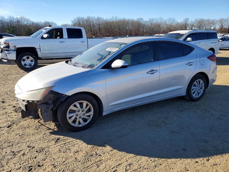 2019 HYUNDAI ELANTRA SE — VIN KMHD74LF0KU846334