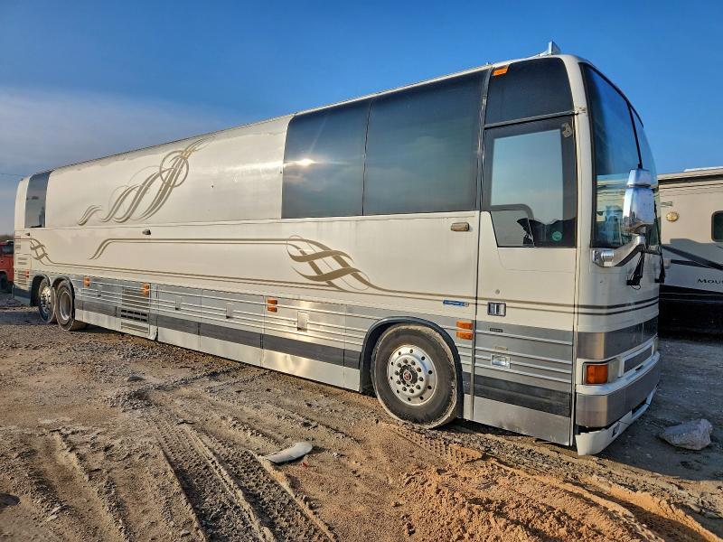 2002 PREVOST BUS — VIN 2PCY3349421027908