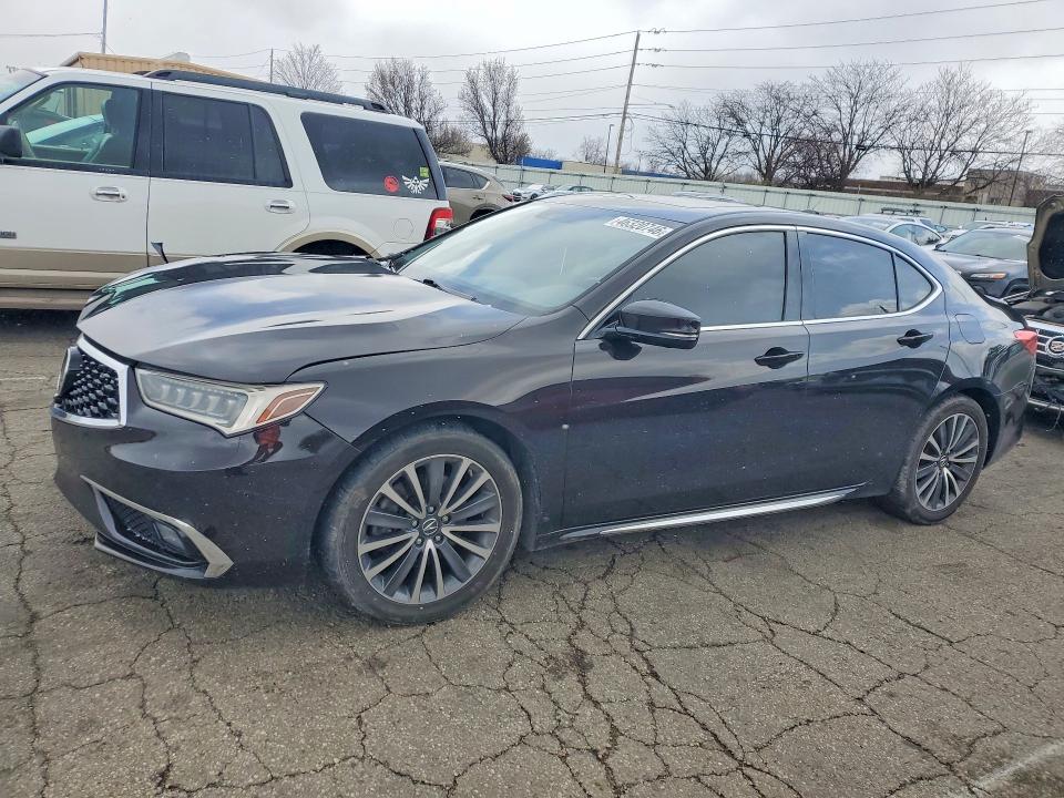 2018 ACURA TLX — VIN 19UUB2F77JA004264