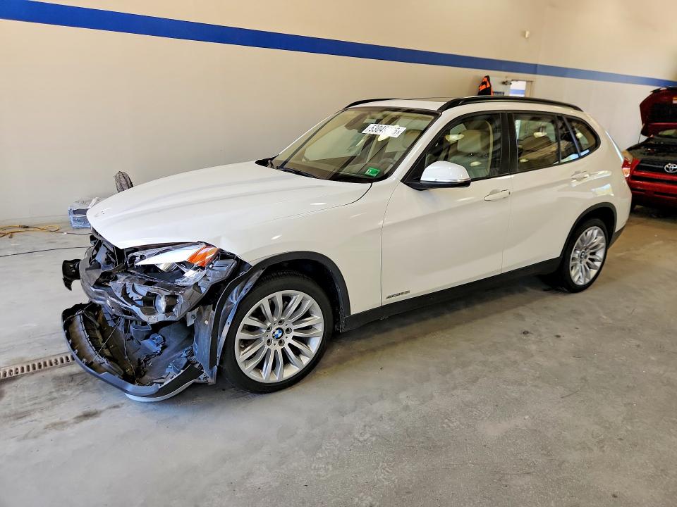 WBAVM1C54FVW57108
