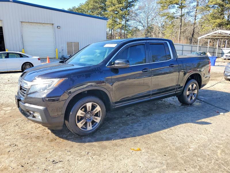 2017 HONDA RIDGELINE — VIN 5FPYK3F53HB019714
