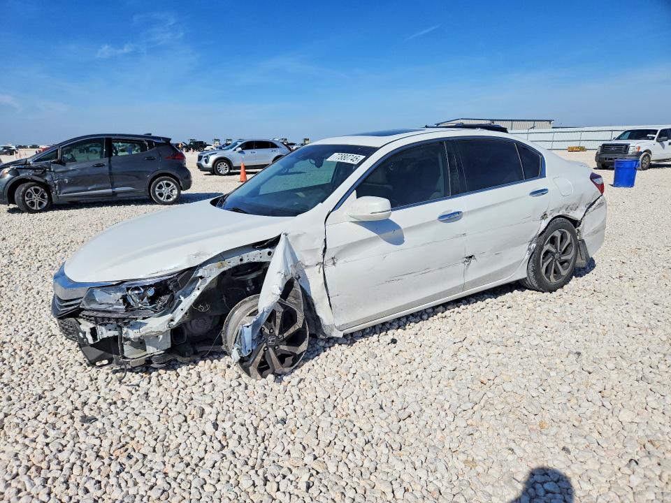 2016 HONDA ACCORD — VIN 1HGCR2F97GA215109