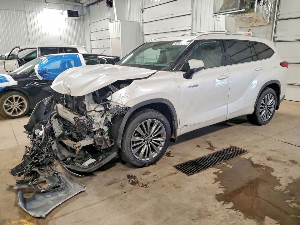 2021 TOYOTA HIGHLANDER HYBRID — VIN 5TDEBRCH3MS026276