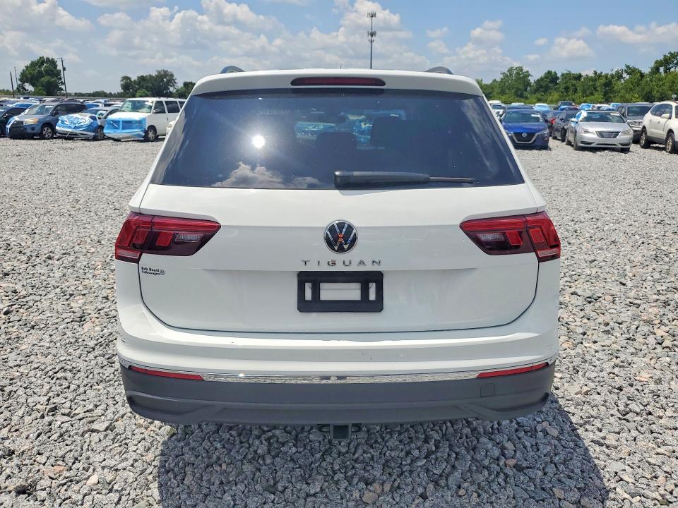 3VVRB7AX6RM227405