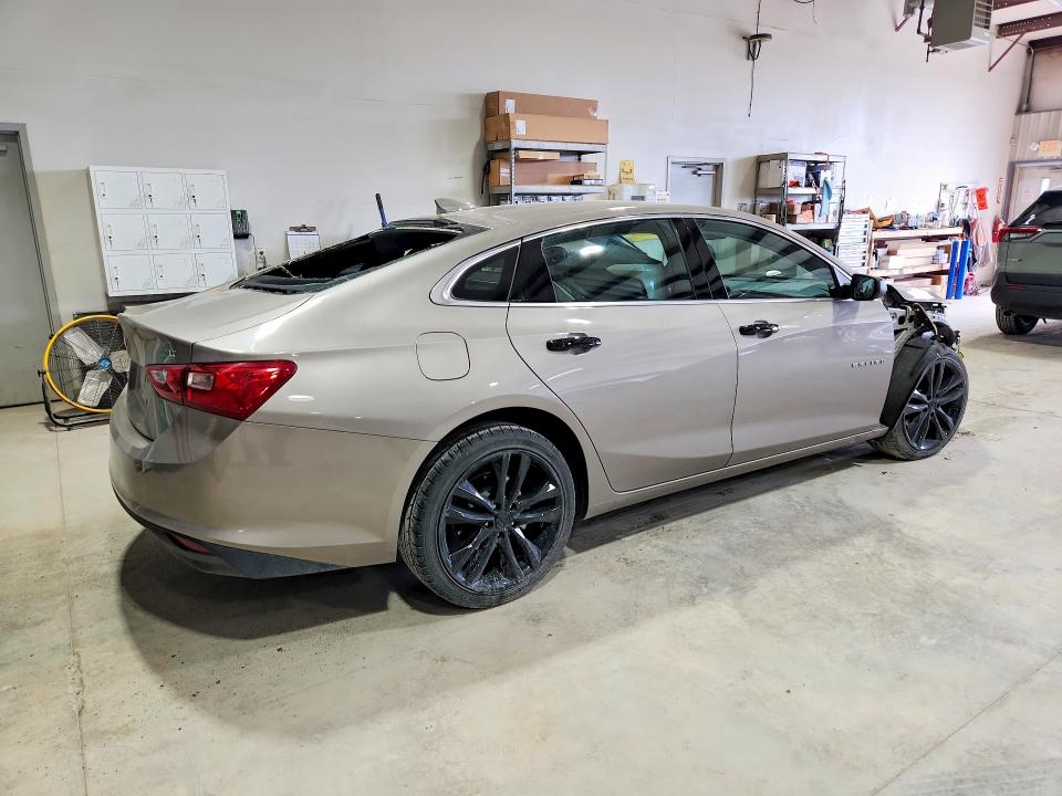 1G1ZD5ST2PF180808